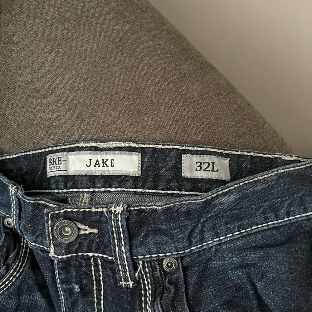 BKE Men's Deep Indigo Straight Jeans - Picture 4 of 5